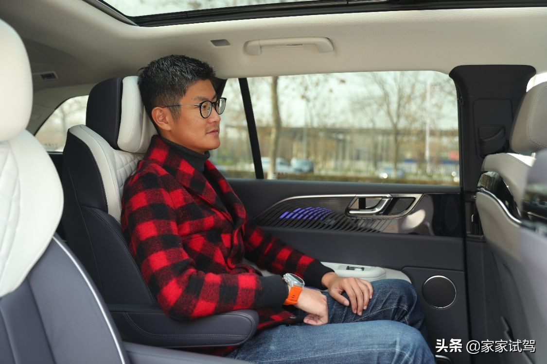 高端电动SUV谁更强 红旗E-HS9对比高合HiPhi X