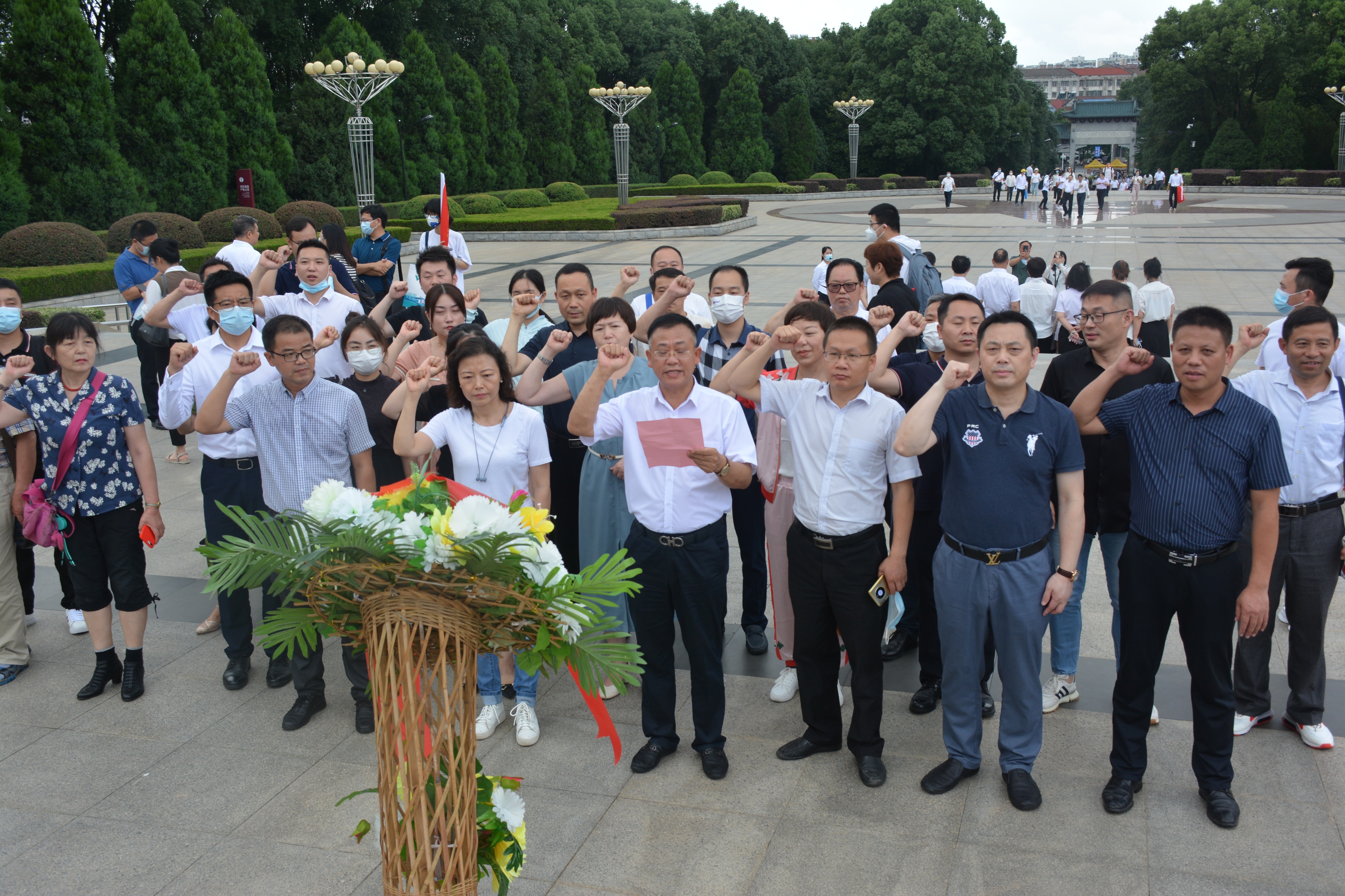 湖北省中小企业协会党支部“察民情解民忧暖民心”红安麻城行活动