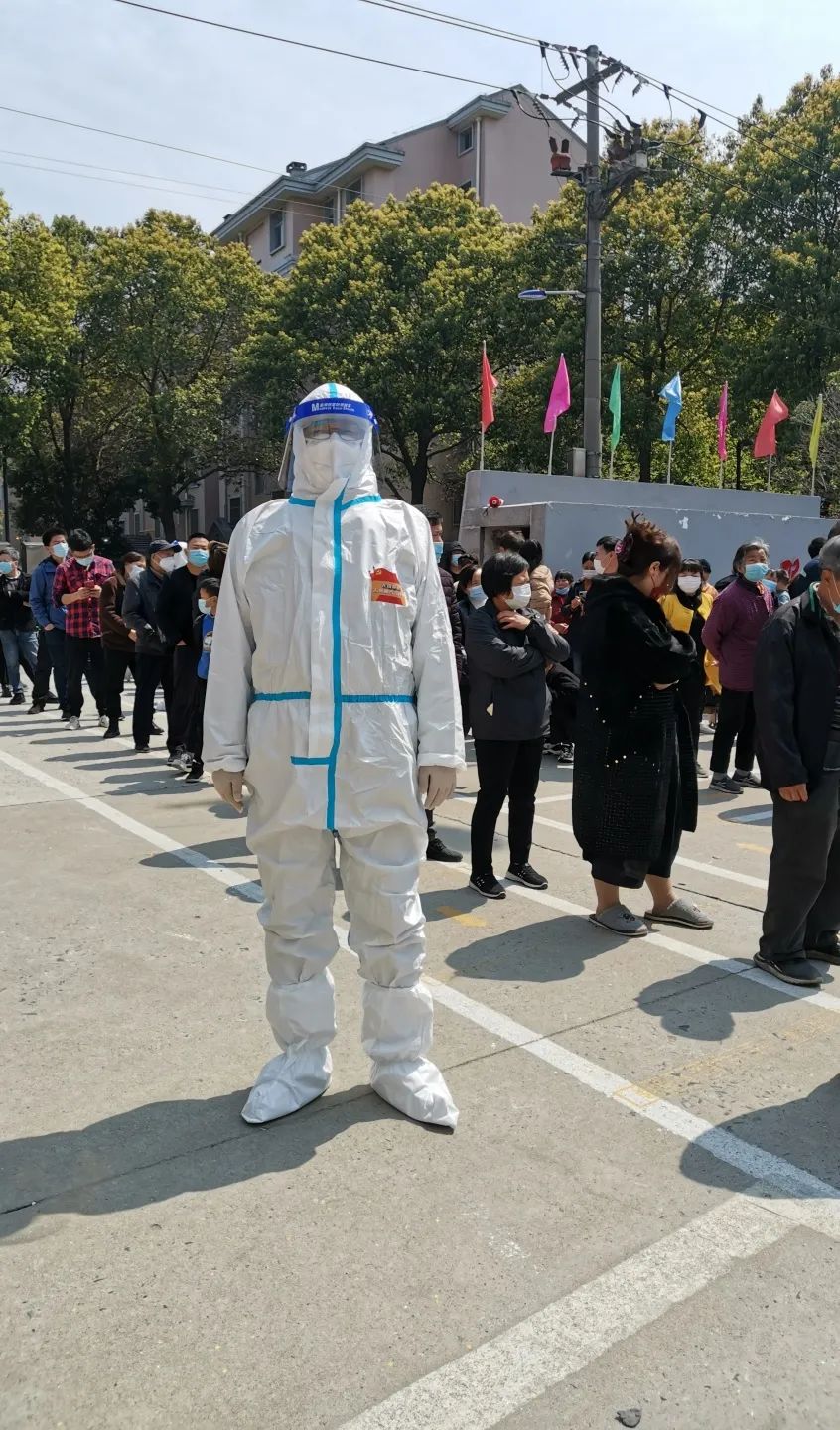 “疫”往无前！检徽闪耀在疫情防控一线！