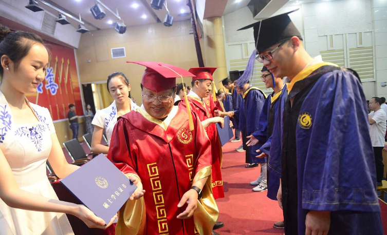 大学最难学的专业排名（考研国家线上调）