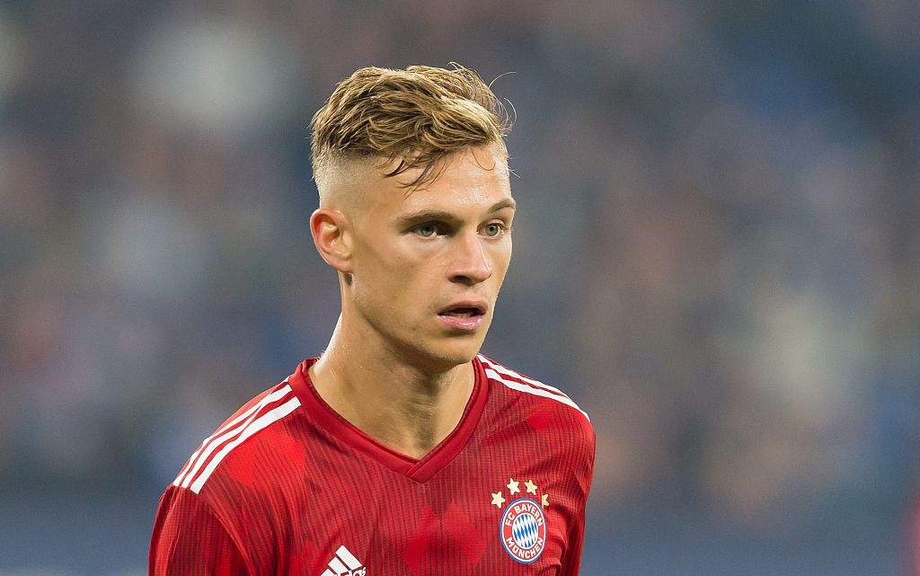 基米希头脑灵活,脚下动作快,奔跑能力强,踢球沉稳(但脾气很大),有着