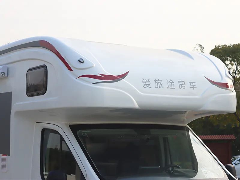爱旅途2022款夕阳红二号 图省心就要上配置 退休时光还不是要享受嘛