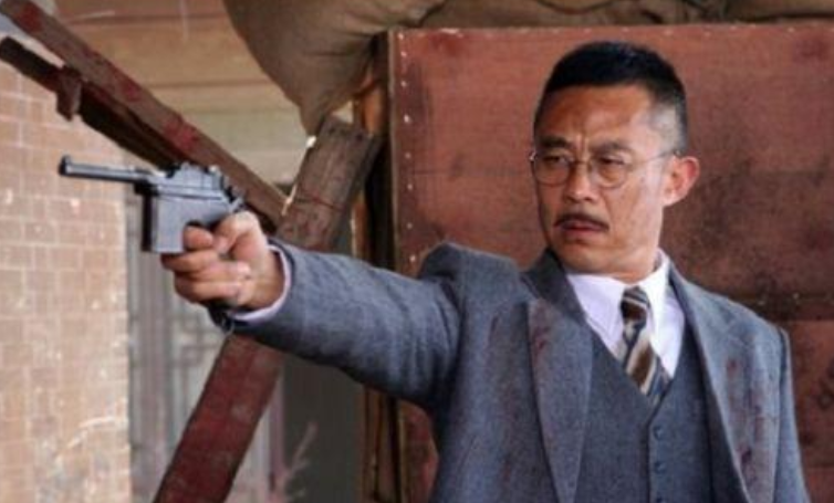 敢刺杀蒋介石、汪精卫,王亚樵凭啥如此豪横?实在是他社会关系惊人