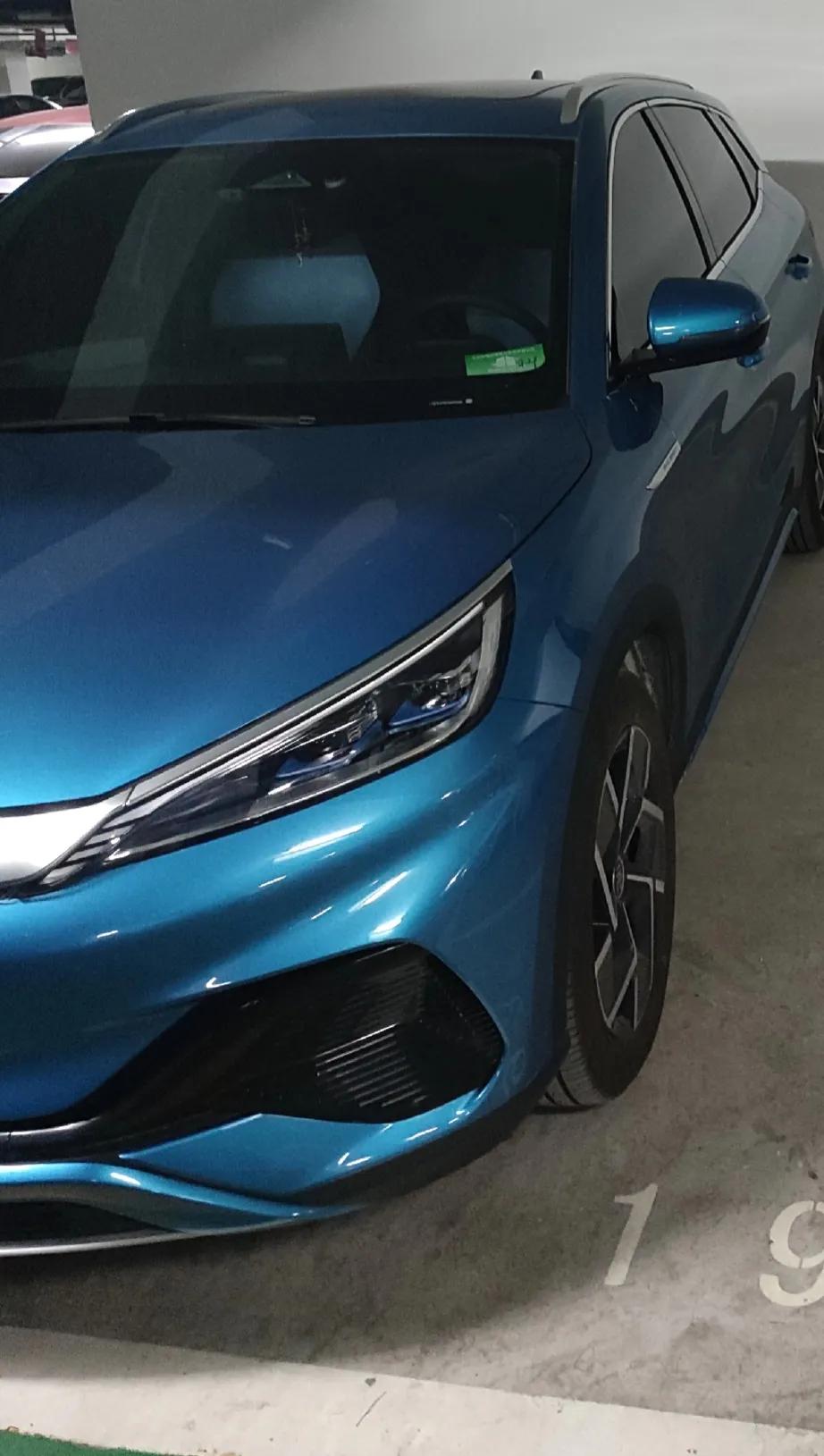 新能源车越来越多！地库充电桩跑线盒不够用了，物业给安排上了