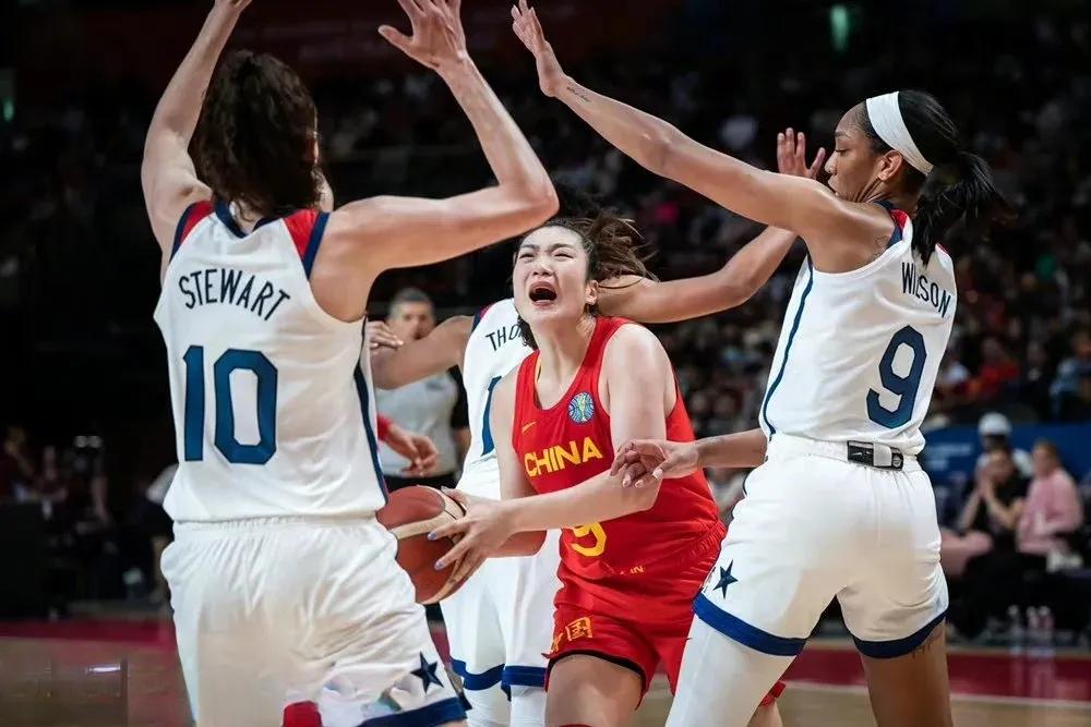 篮球视频直播国际(正在直播:中国女篮vs美国队)