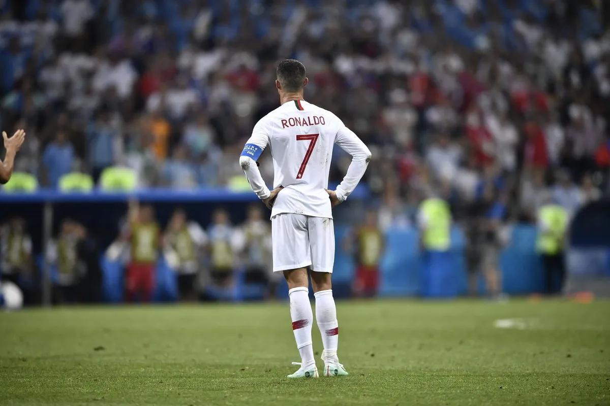 世界足球进球最多(c罗年度纪录69球,梅西年度91球,差距背后的真相是