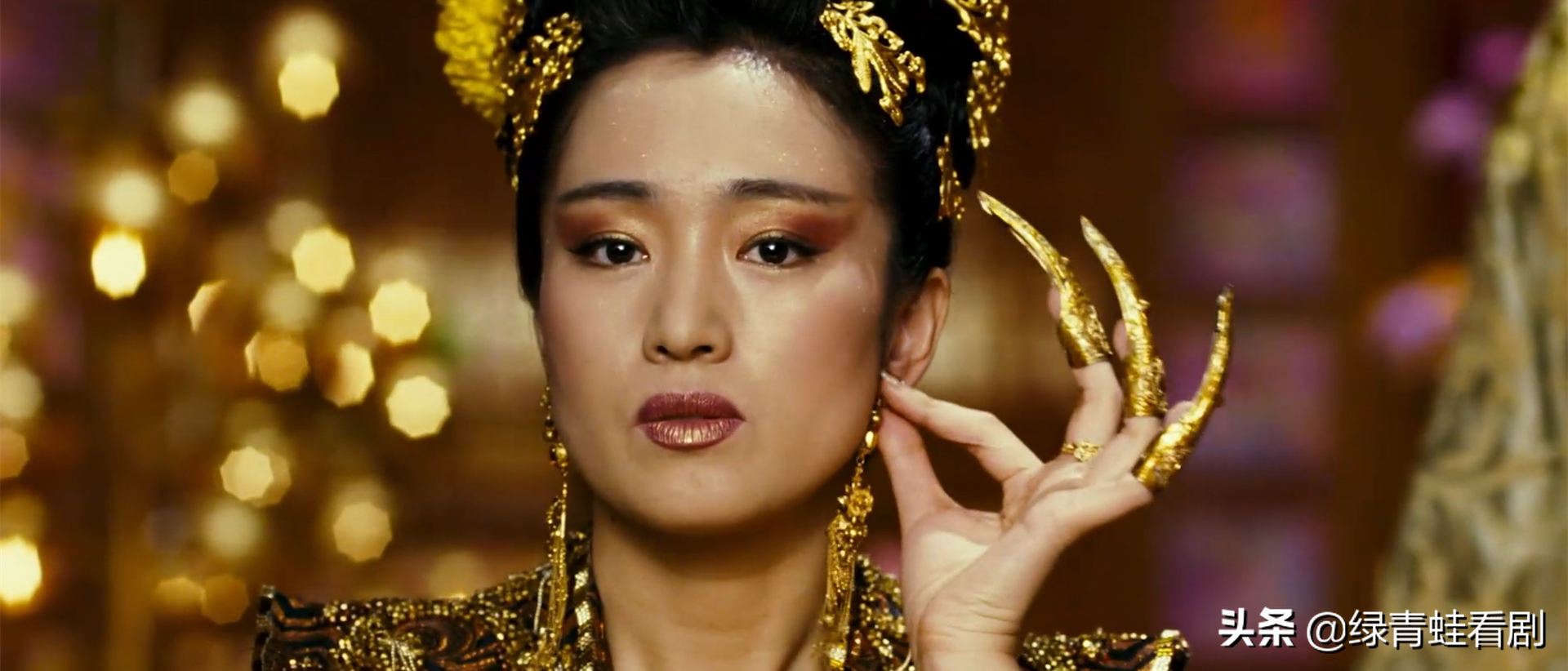 张艺谋斥资3.6亿，为打造巩俐女皇梦，周杰伦成最惨工具人