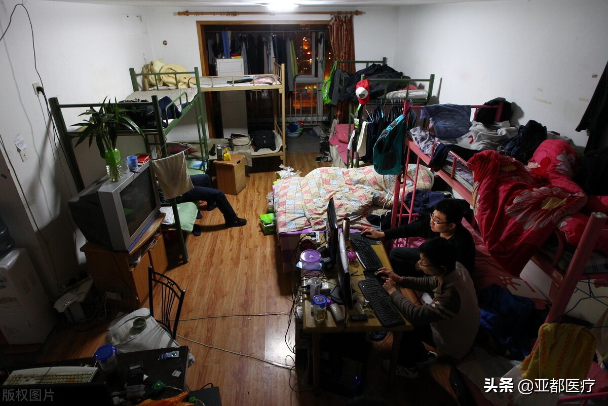 上海一两室两厅居住22人！非法群租现象需整治和杜绝