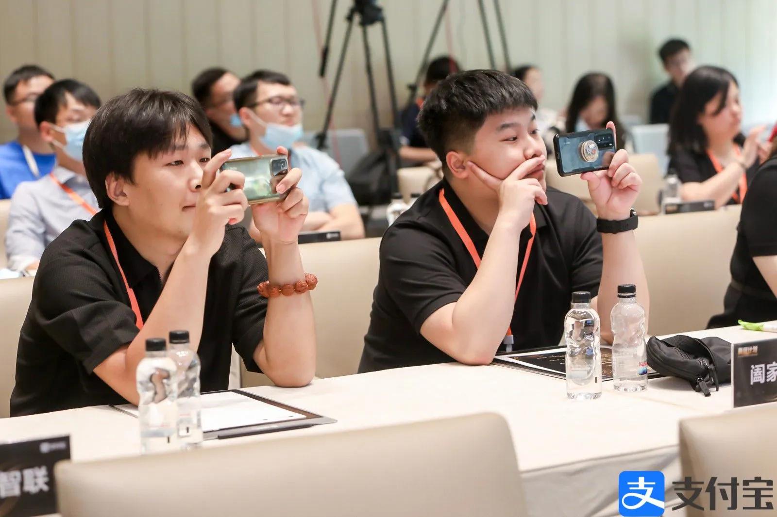 阖欢智慧社区平台参加支付宝乘风计划季度评选