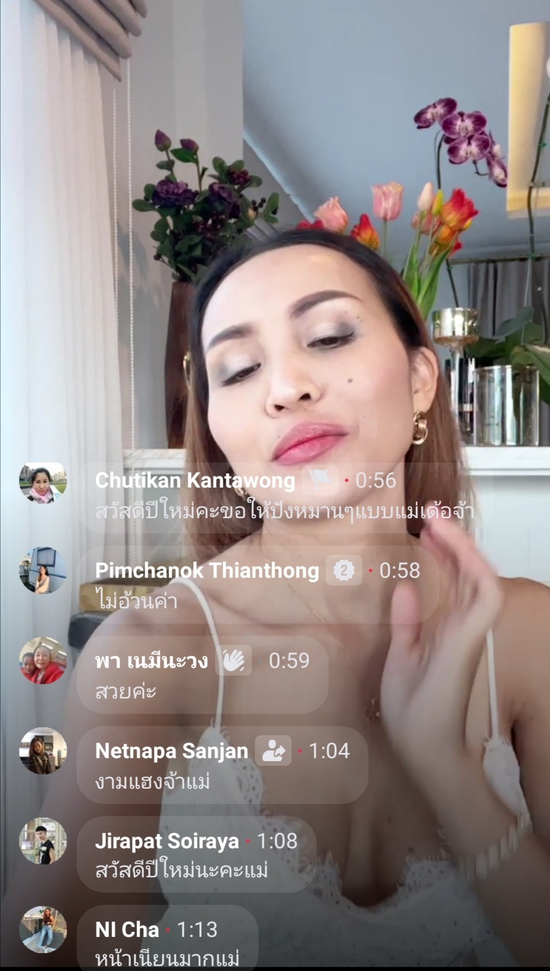 奇幻泰国的奇葩网红：创傍大款培训班，炫超过5000名富豪约会记录