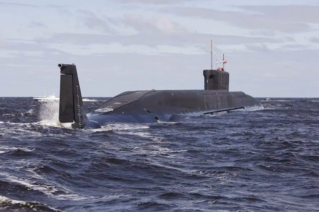 ��������֮��ս�Ժ�Ǳͧ�������ж���������������ֻ��һ˲��