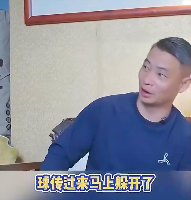 男足拿高薪会挨骂(体操冠军李小双痛批男足！不努力还拿高薪，就算挨骂也得忍着)