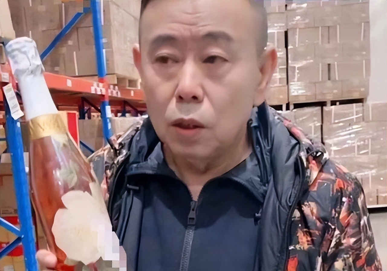 潘嘎之交刚息,移民风波又起,潘长江紧急回应一句话尽显军人气节