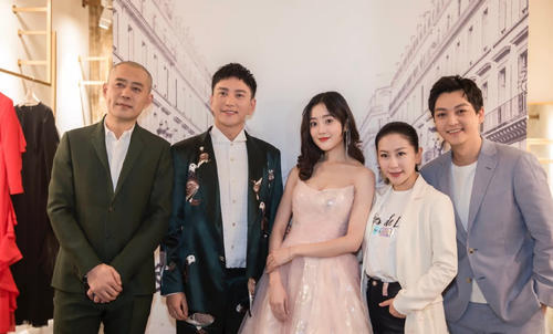 刘钧个人资料("精刮子"刘钧,19岁当电工,45岁成正午阳光新宠,戏外娶女