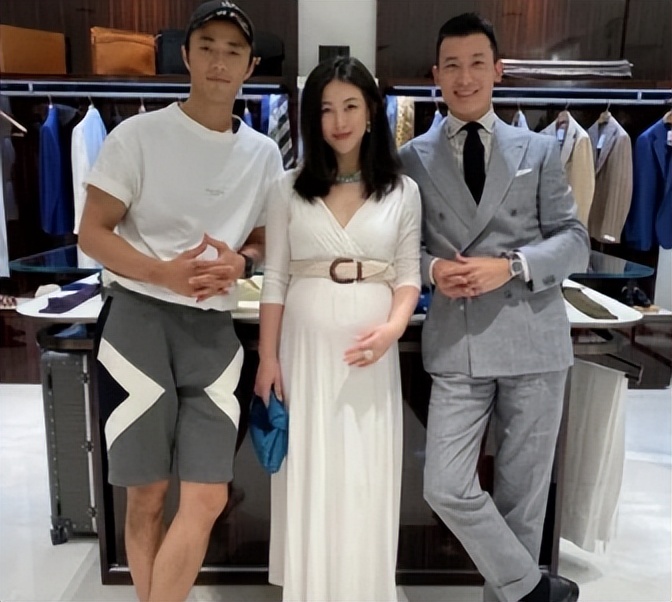 演员朱珠的成名之路:一生中爱过的四个男人,最终嫁给普通人