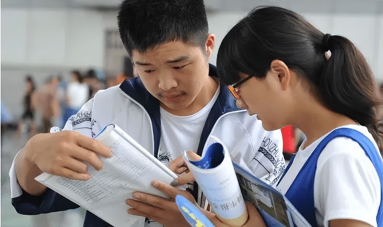 读着读着大学没了？被教育部要求停办的大学，在校生成绝版人才