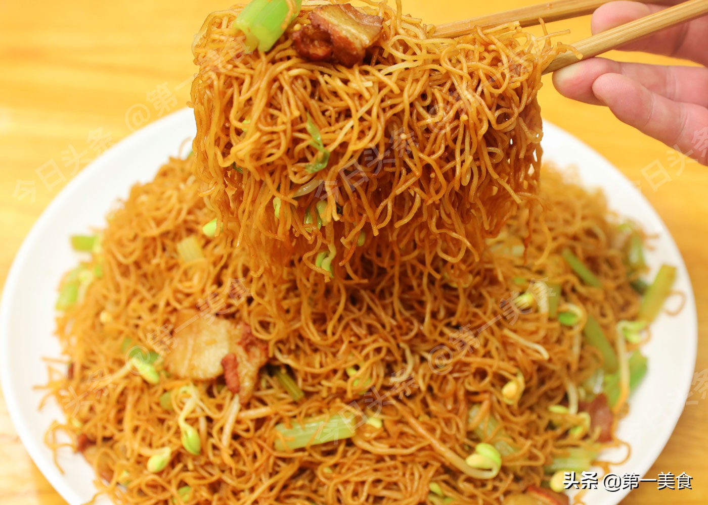 正月初七开市，4种传统食物记得吃，有钱没钱都摆上，新年财运旺