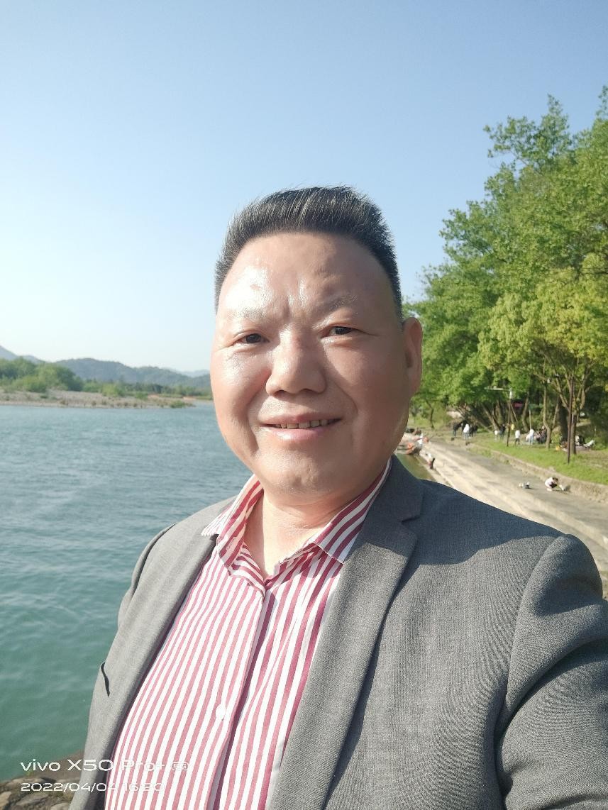 走向世界新时代艺术家——特别推荐陈建新