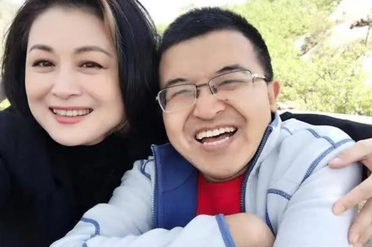 于月仙丈夫张学松:一生无儿无女,妻子离世后,他的选择让人泪目