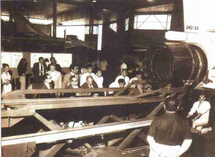 �й�����ʷ������ȷ�ľ��񣬷�������ս����ѡ��27�ÿվ�����30��