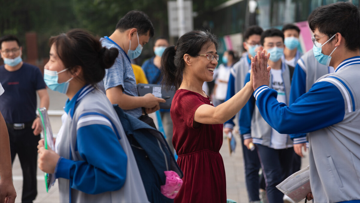 高二，考试成绩在600分上下，高考考上中等985院校的希望有多大？