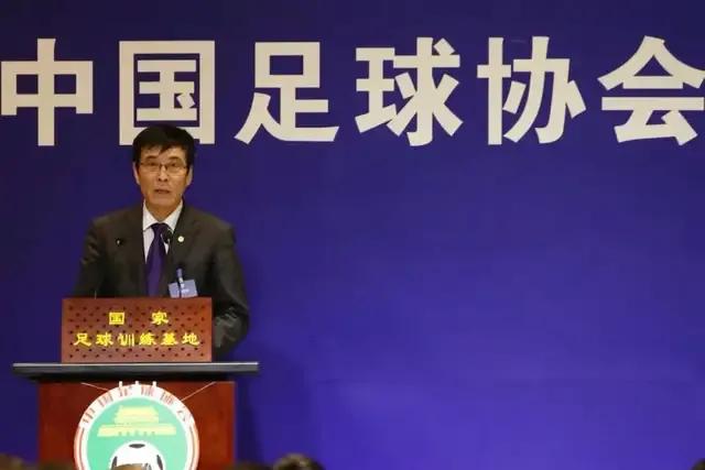 中超转会什么时候结束（2月20日！中超转会窗一推再推，已有多家俱乐部开始集训）-华海博客