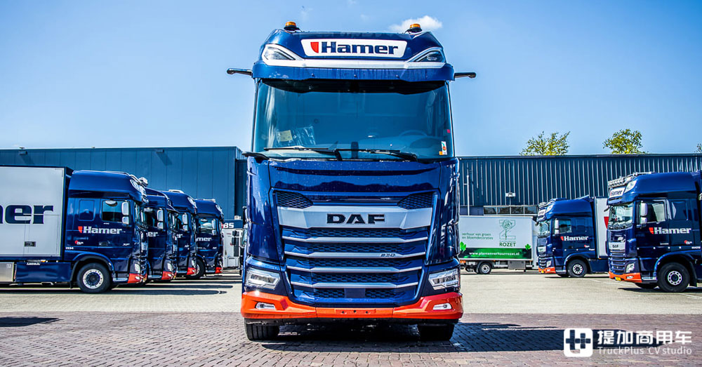 达夫XG 真会整活（就没见过这么帅气的随车吊，还是牵引车底盘，达夫XG+真会整活）