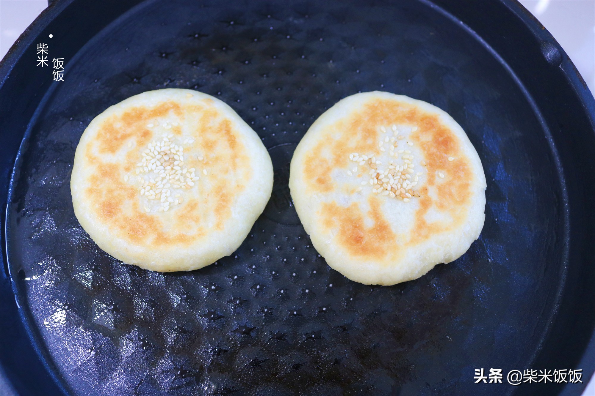 这个饼，我家每周至少做一次，香酥柔软，是我做过的最好吃的饼