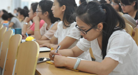 美国留学生打工,美国留学生打工时薪