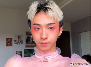 因性别遭受霸凌，15岁生命倒在厕所血泊，“玫瑰少年”不止他一个