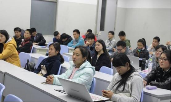 大学生迎来“坏消息”，预计2022全面实行，学生：得亏自己毕业早