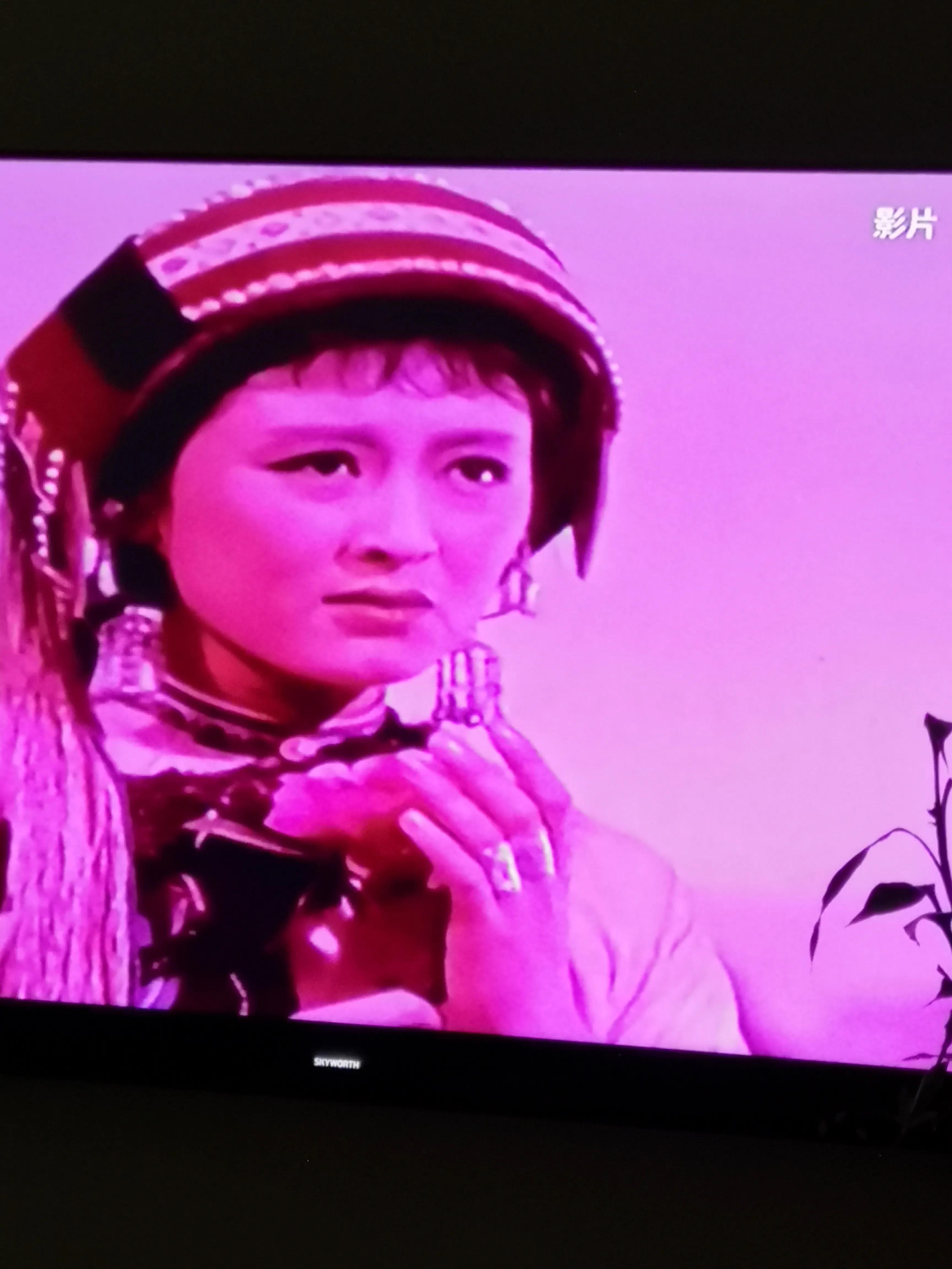 重温浪漫的爱情老电影《阿诗玛》