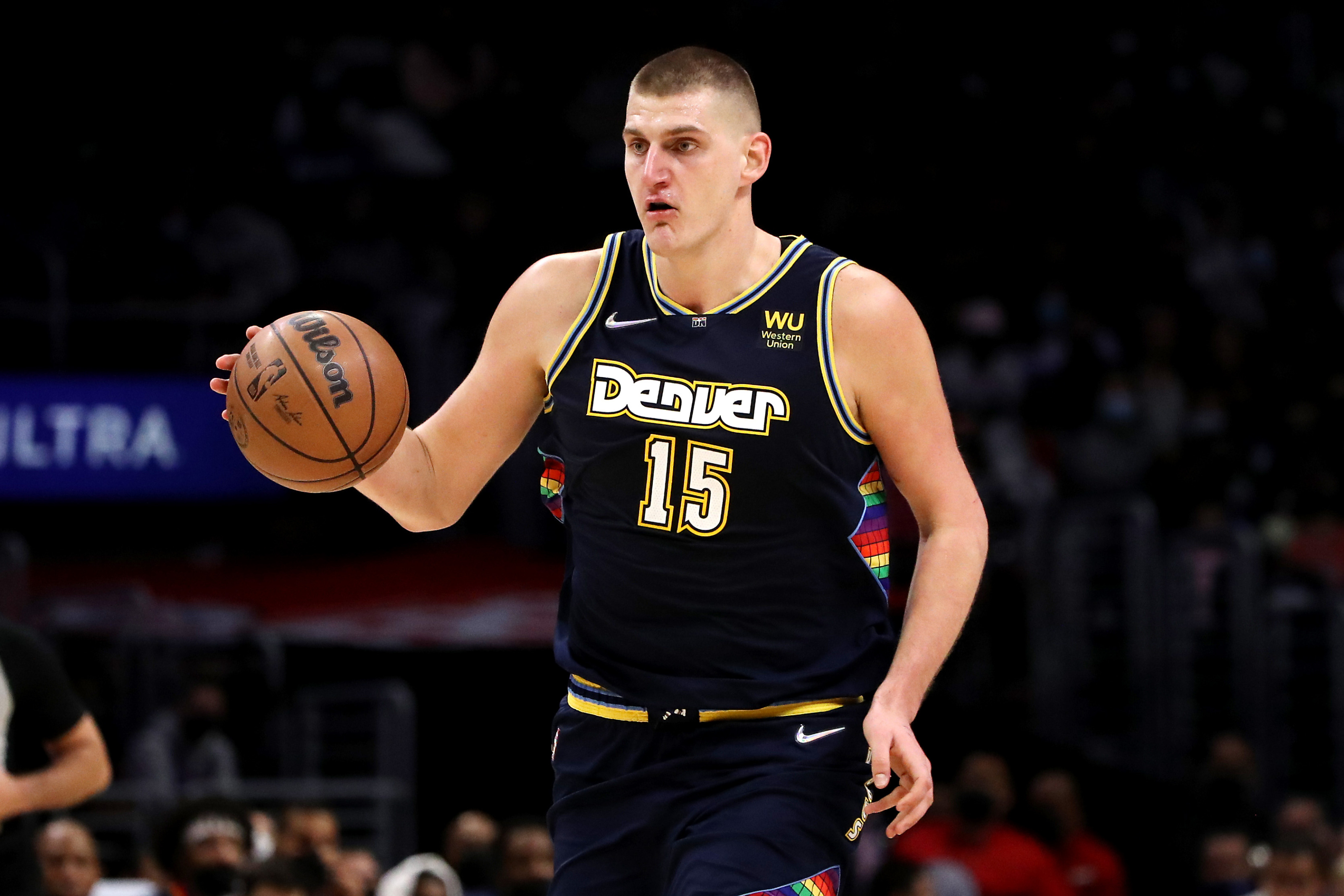 nba東部中鋒排名（美媒評現役首發中鋒！太陽艾頓第9，湖人濃眉哥第3，榜首實至名歸）