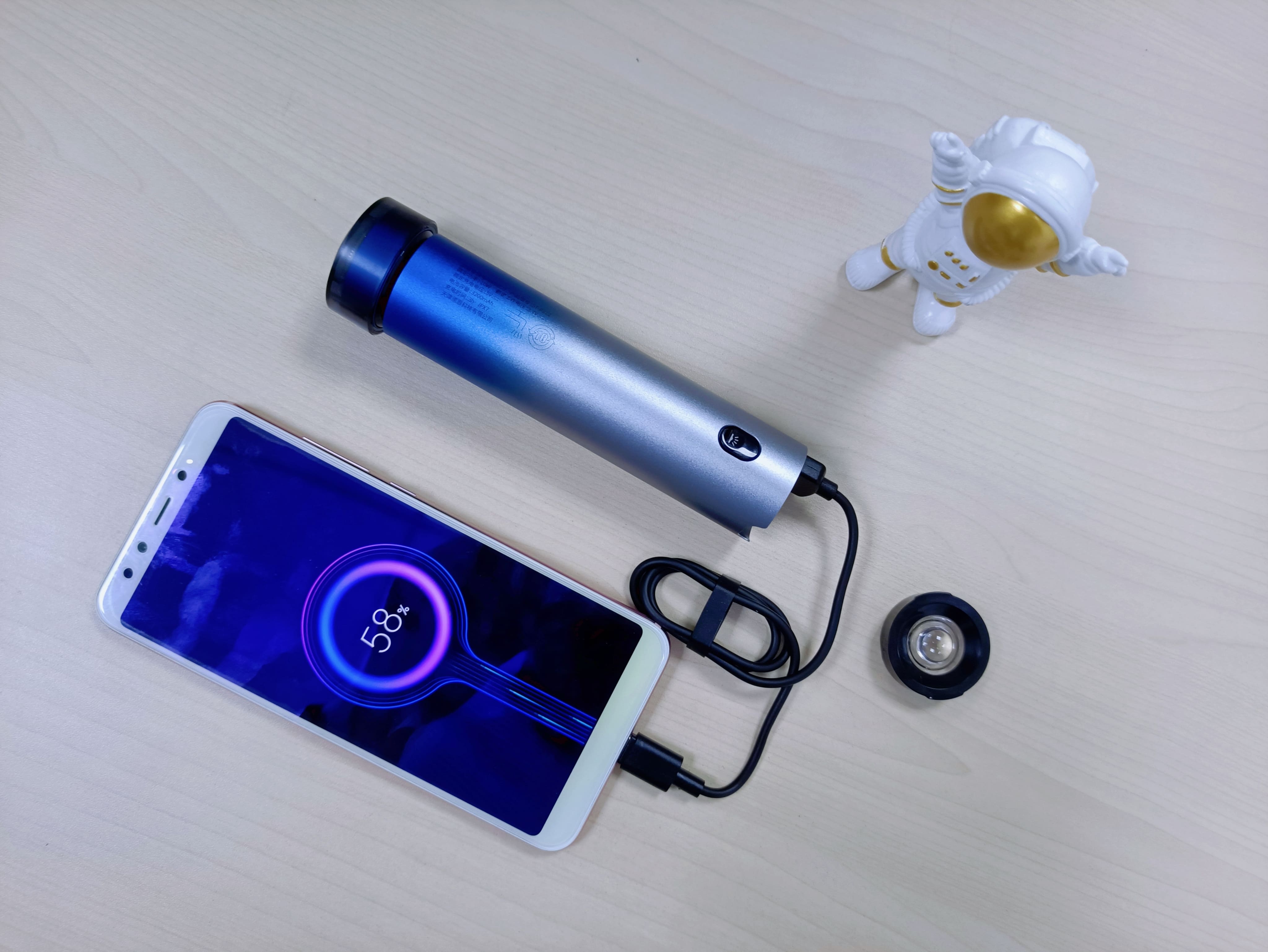 告别邋遢，交给须眉剃须刀T6 Pro