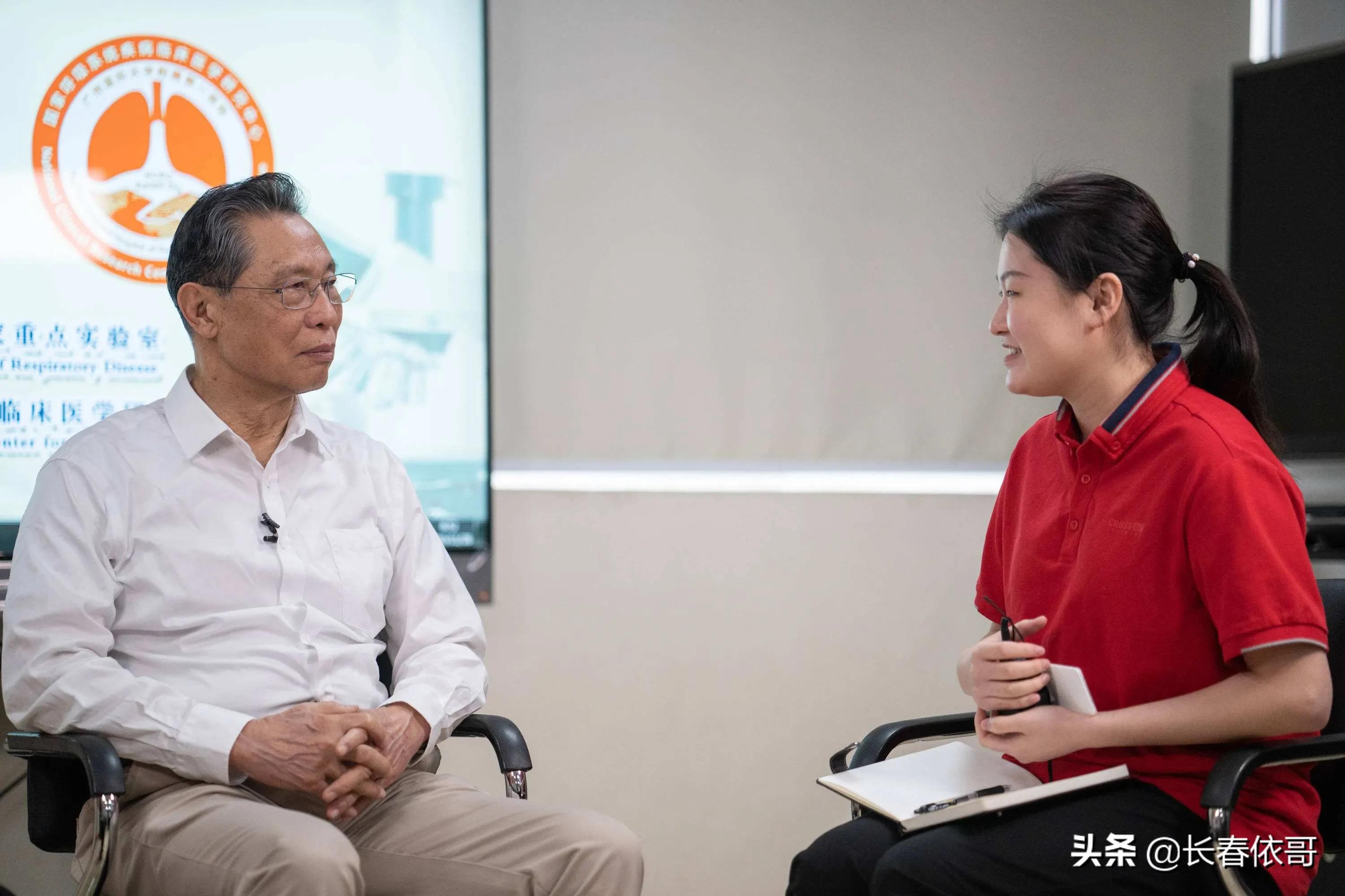 2022年高考作文万能必备热点话题题材：“百年征程”“责任担当”