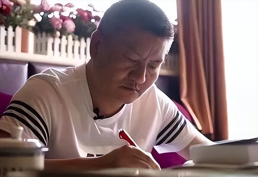 小编带你聆听《讲述高考钉子户的感人故事》