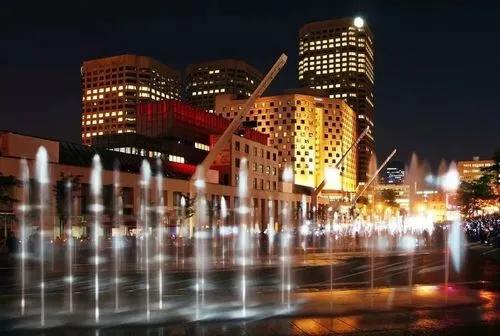 回顾邓玉娇刺死寻欢官员案，是防卫过当还是故意伤人？