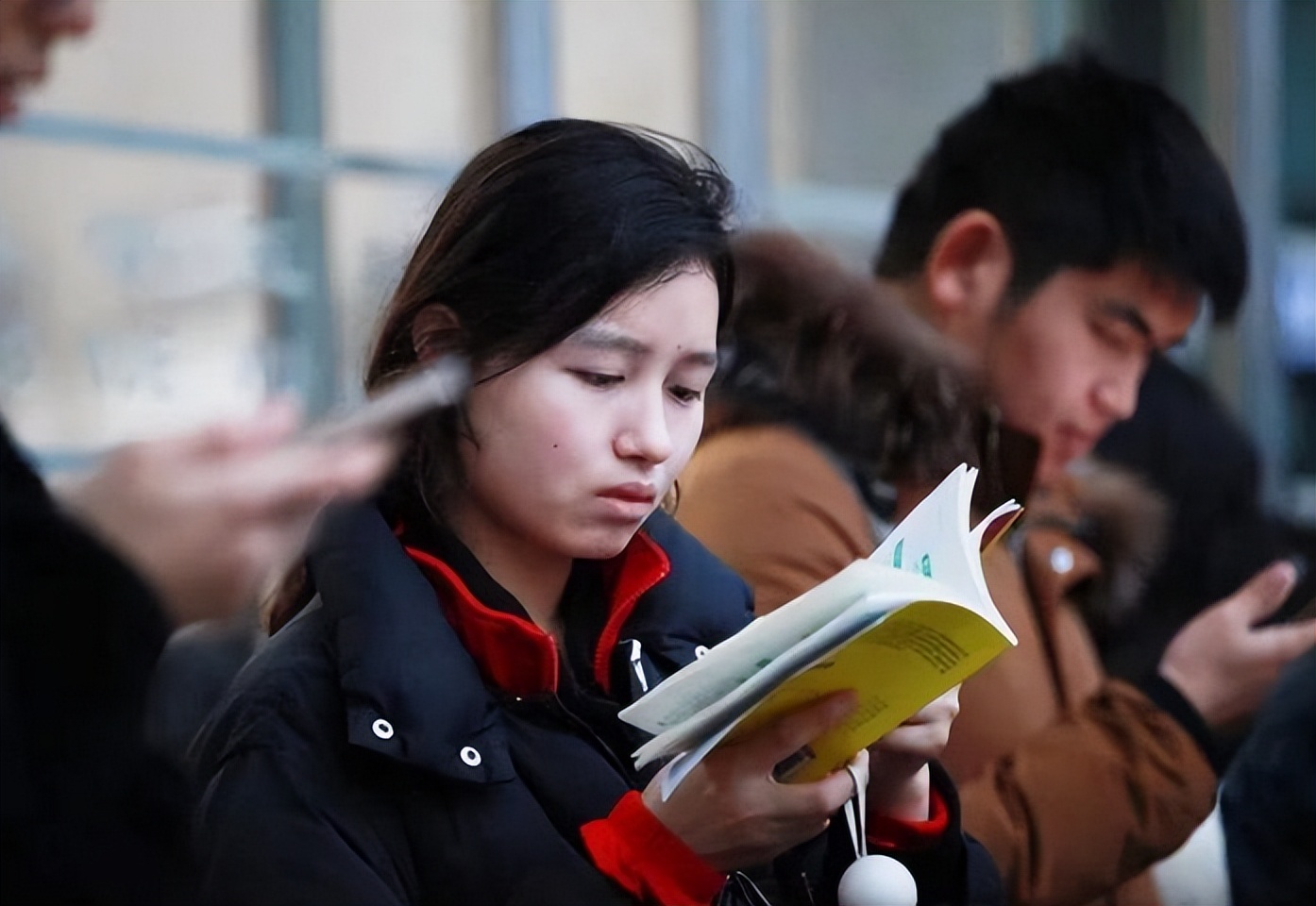 官方公告已经准备好了（官方最新通知，2023中小学或迎大面积学位短缺，家长需提前做准备）