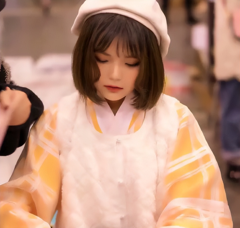 港媒爆料"双笙"遭遇上司潜规则?影片疯传,胸口一黑痣她急喊冤