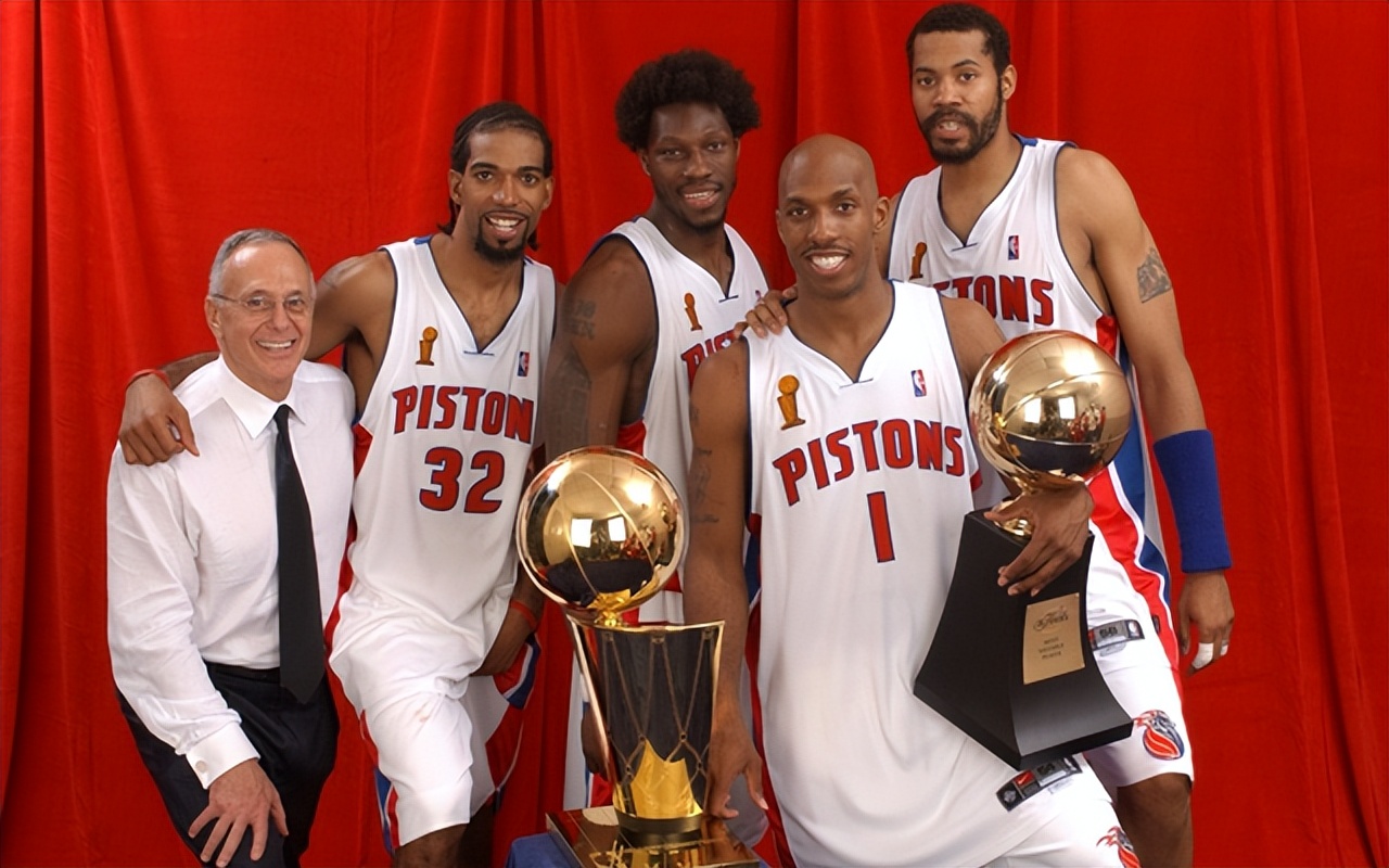 2004年nba全明星赛(单赛季有4名球员入选全明星有多难?