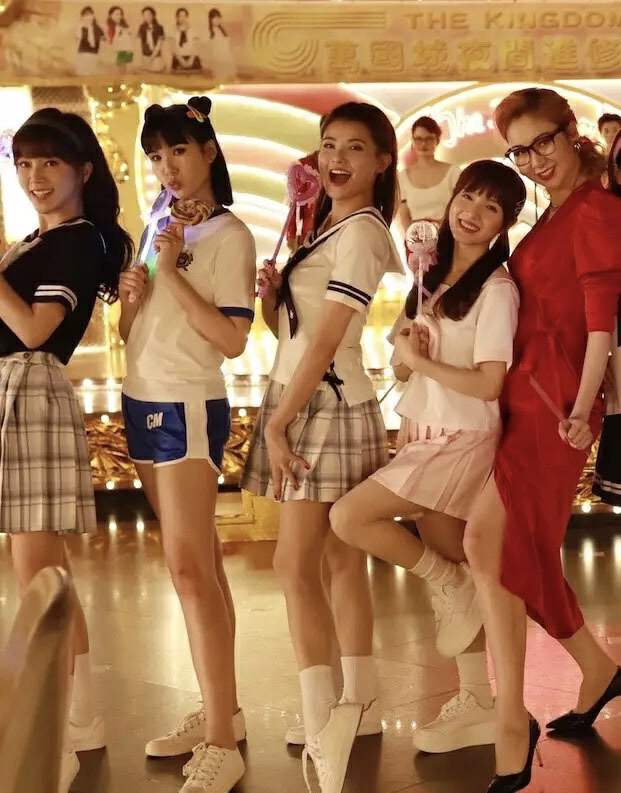 有追剧的网友一定清楚,戏里陈法蓉和庄思敏饰演的"妈咪"都各自有一队