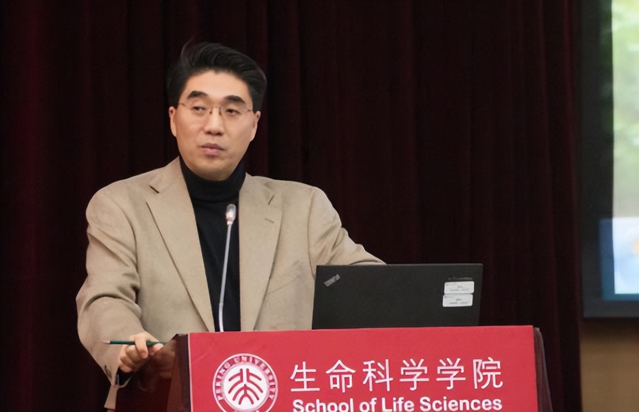 北大的“四大疯人院”，到底有多牛？很多被熟知的鬼才就出自这里