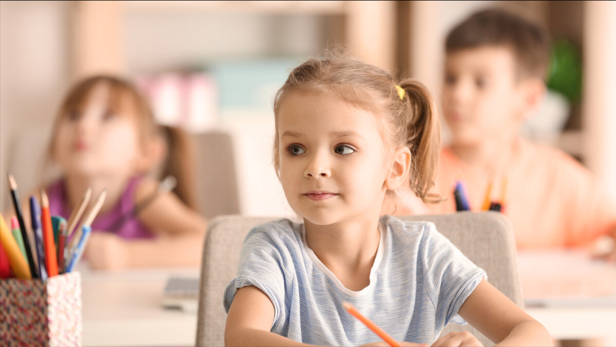 对于小学生而言，是家庭教育重要还是学校教育重要？