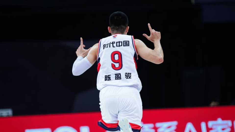 高登cba以前在哪里(从最佳球队到MVP，CBA前两阶段的8大奖项花落谁家？)