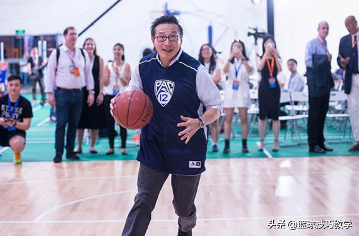 nba有哪些球队共用一个主场（年味最足的NBA球队！西蒙斯向中国捐球场！篮网主场春节元素满满）