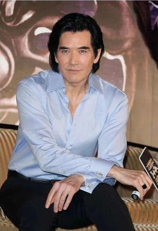 妈妈们为什么都迷费翔?身高1.91米的他,除了颜值还有什么?