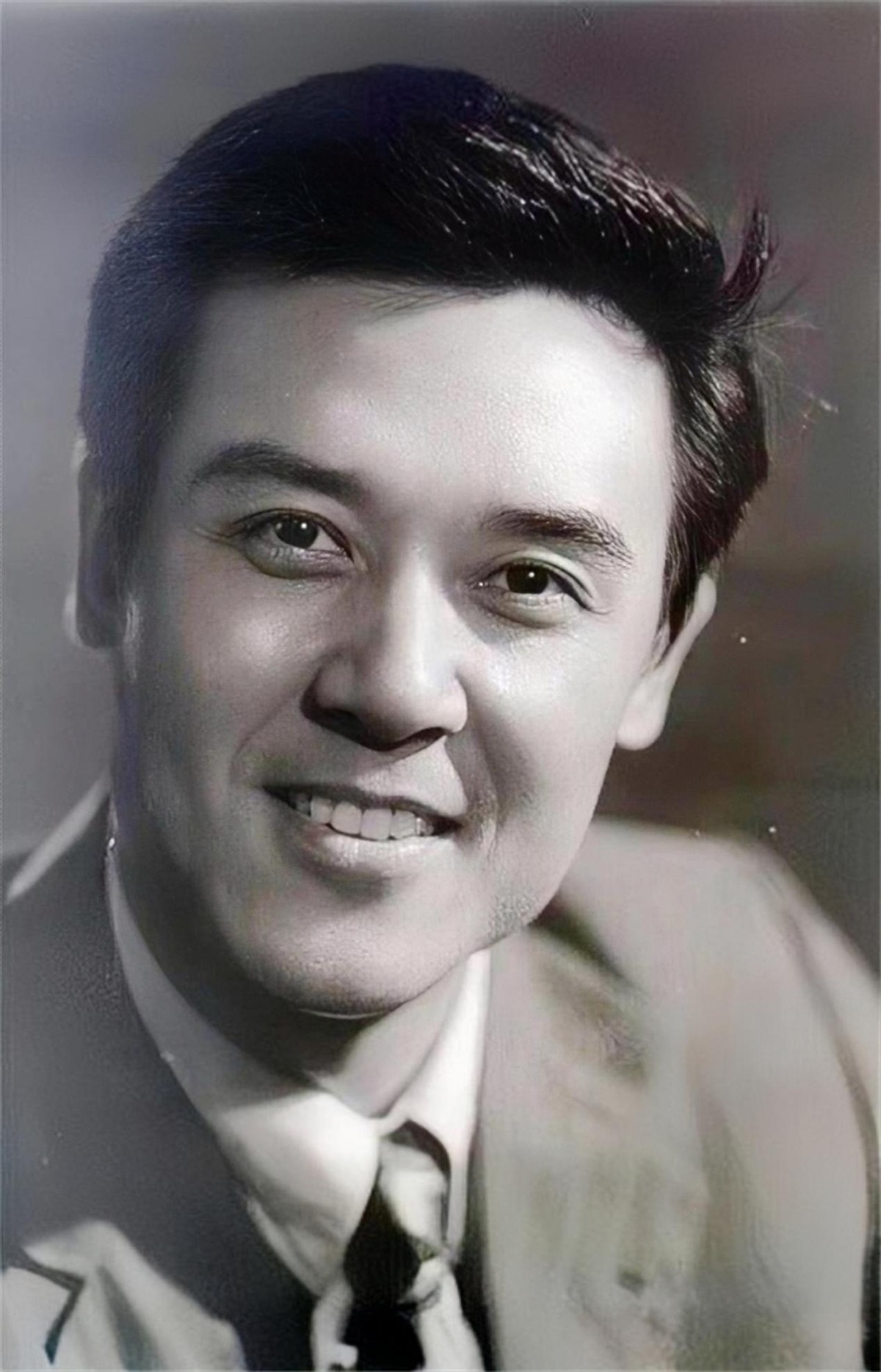 老戏骨达式常:出身贫寒,12个兄弟姐妹,不炒作,与妻子相伴56年