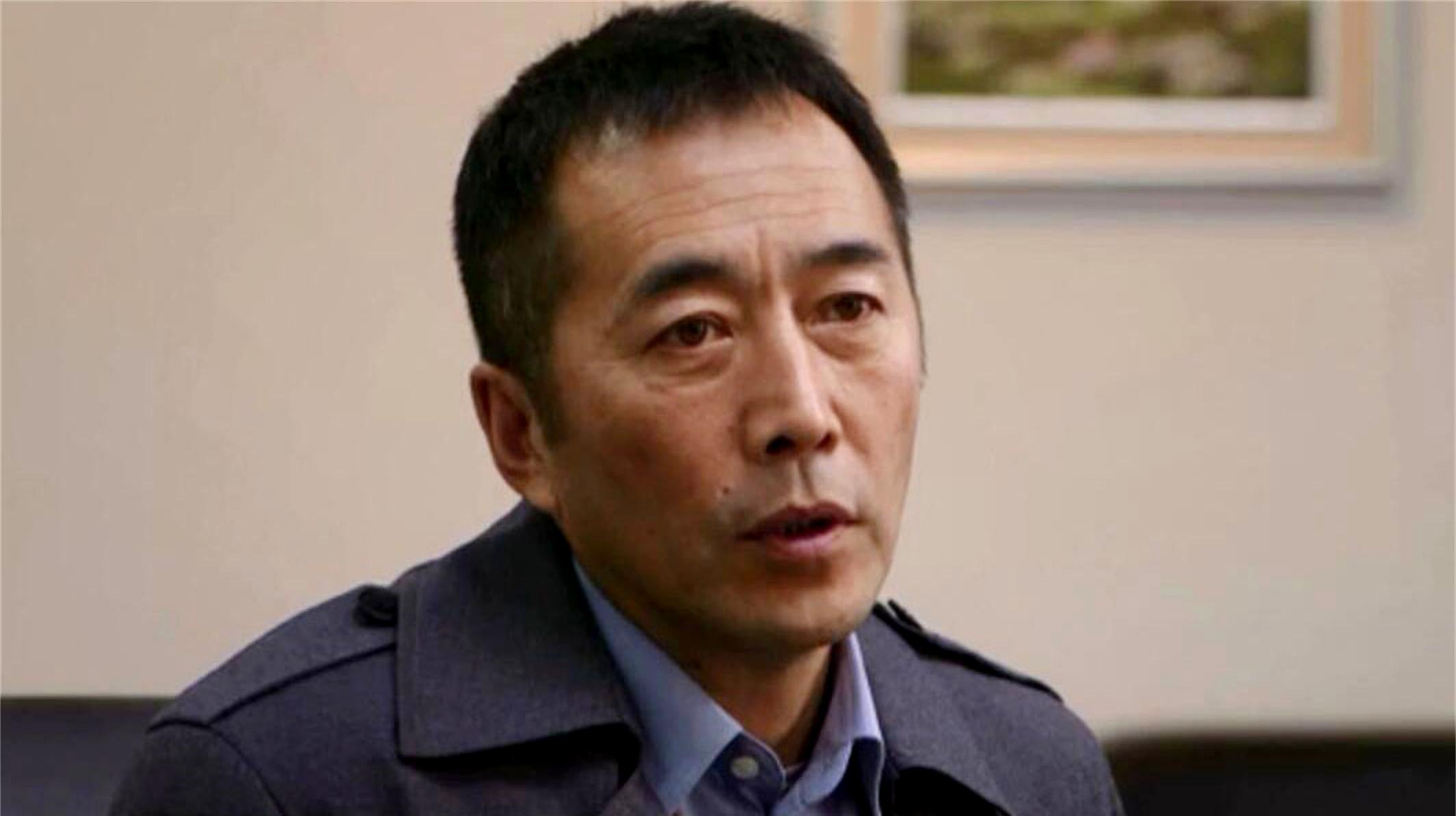 明明演技不行,却被捧成"老戏骨",这八位演员演什么都一个样