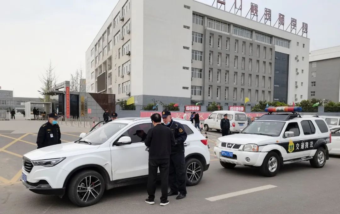 三门峡市交通运输局组织开展打击非法网约车经营活动专项整治行动
