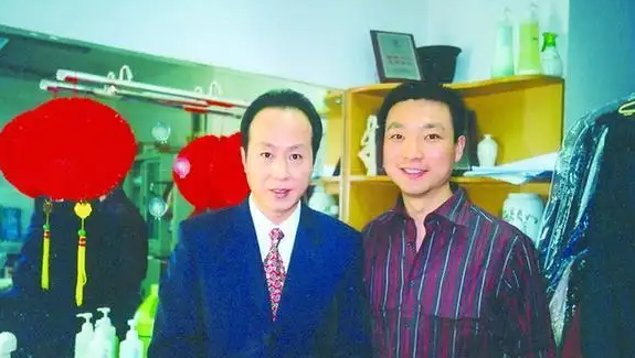 高考险被顶替，康辉：如果没有父亲的奔走，我的人生必定要被改写